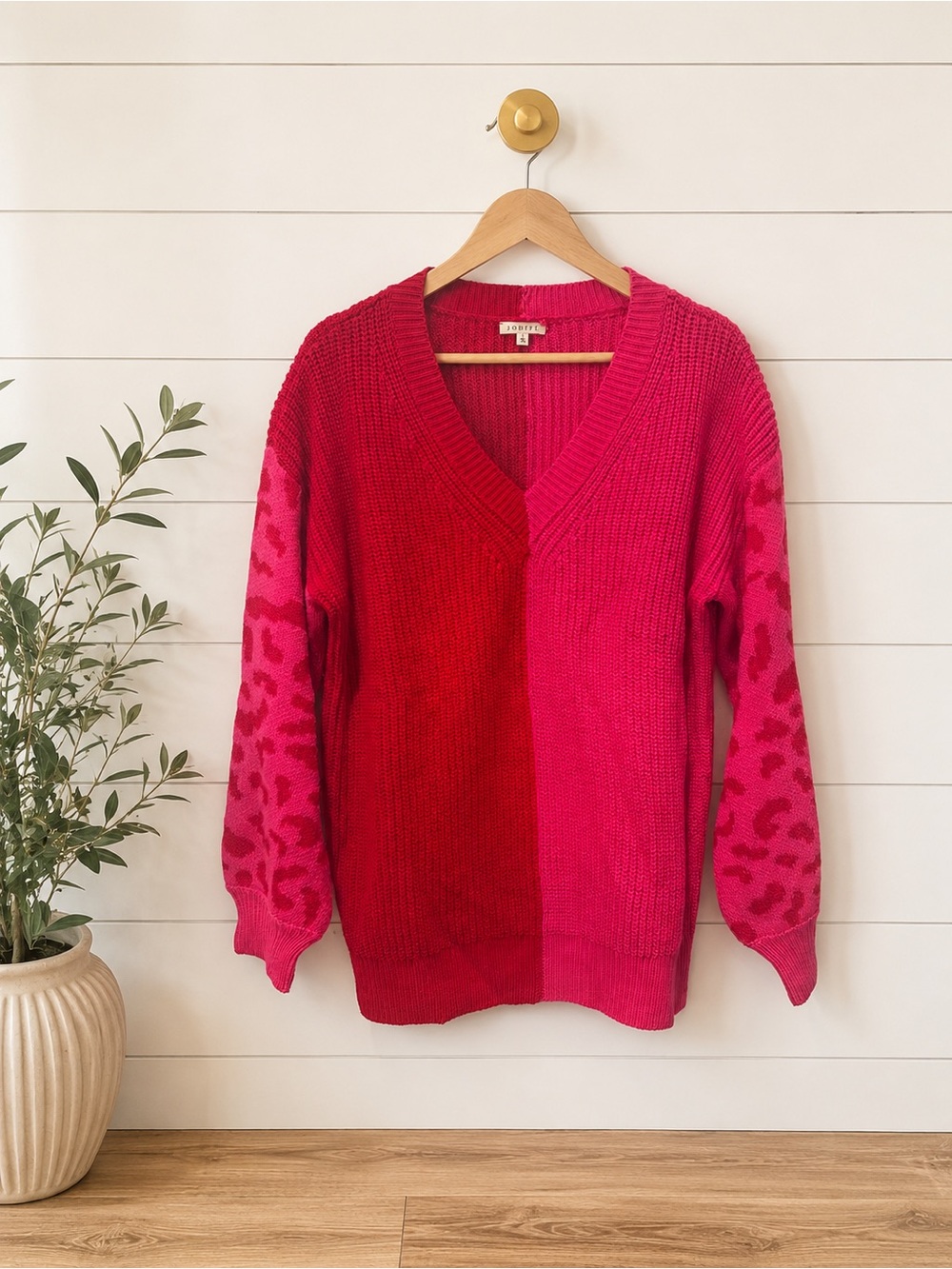 ♥️💗 Jodifl Colorblock Leopard Sleeve Sweater | Pink & Red Chunky Knit | Small